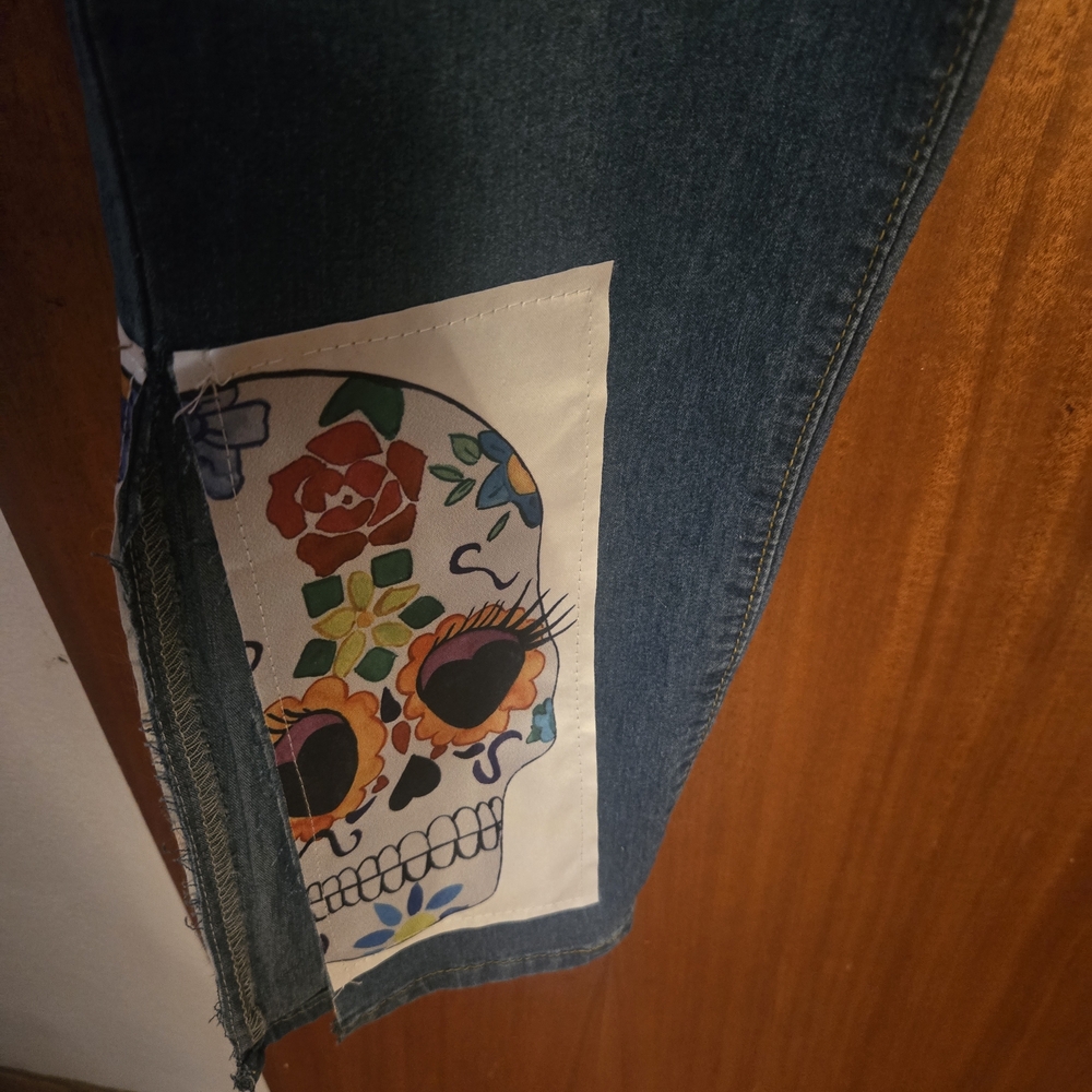 Men's Blue Jeans with Skull Patch - Picture 3 of 5
